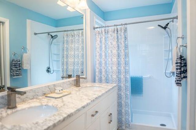 5541 SW 7th Street, Plantation, FL 33317