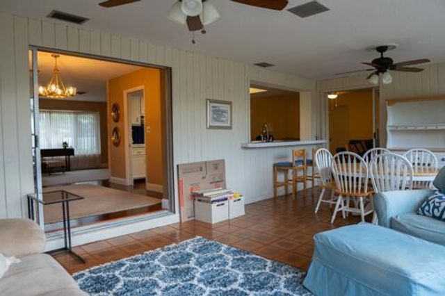 5541 SW 7th Street, Plantation, FL 33317