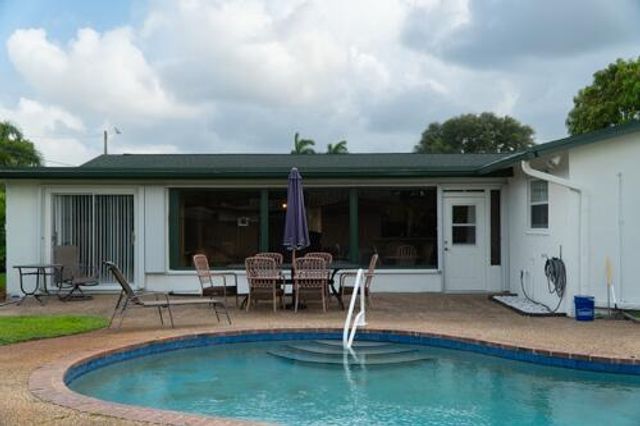 5541 SW 7th Street, Plantation, FL 33317