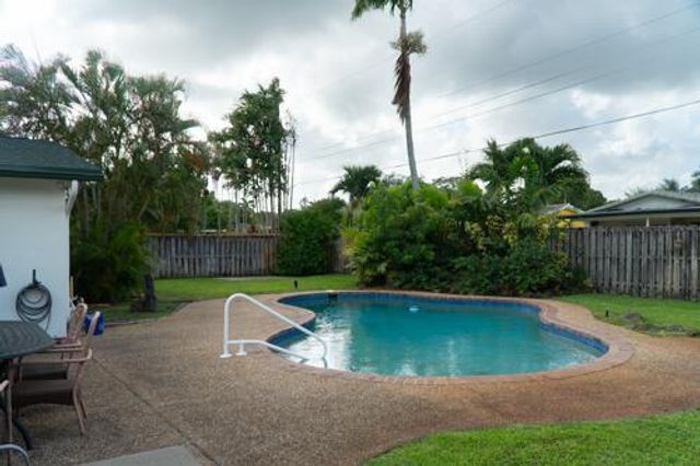 5541 SW 7th Street, Plantation, FL 33317