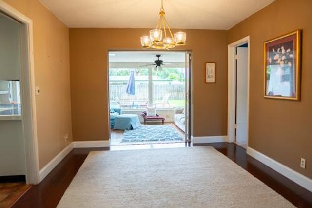 5541 SW 7th Street, Plantation, FL 33317