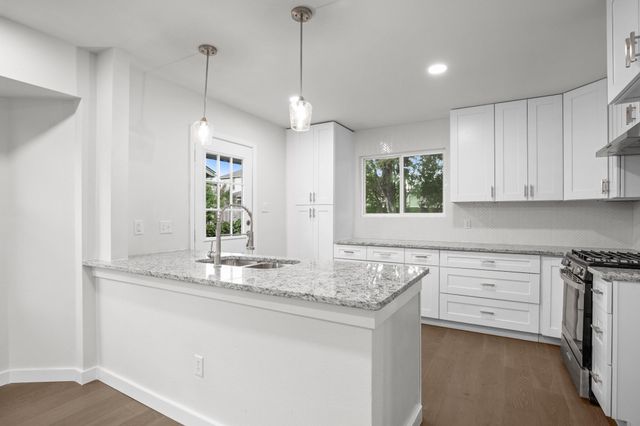 7520 Uray DR, Austin, TX 78724