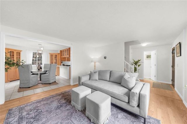 600 Sheringham Court, Roswell, GA 30076