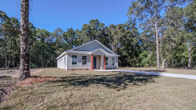 374 S 20th Street, Defuniak Springs, FL 32435