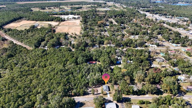 374 S 20th Street, Defuniak Springs, FL 32435