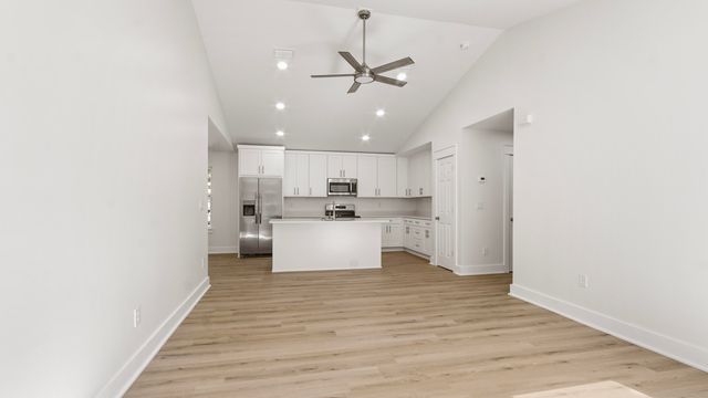 374 S 20th Street, Defuniak Springs, FL 32435