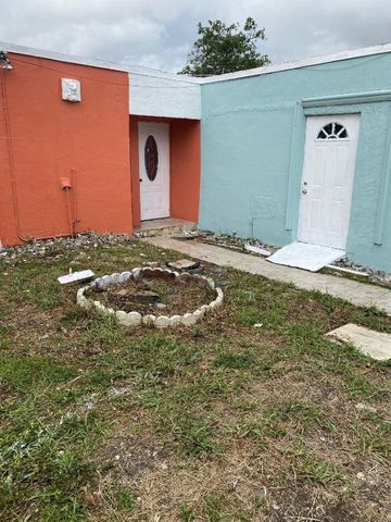 1110 S 29th Avenue, Hollywood, FL 33020