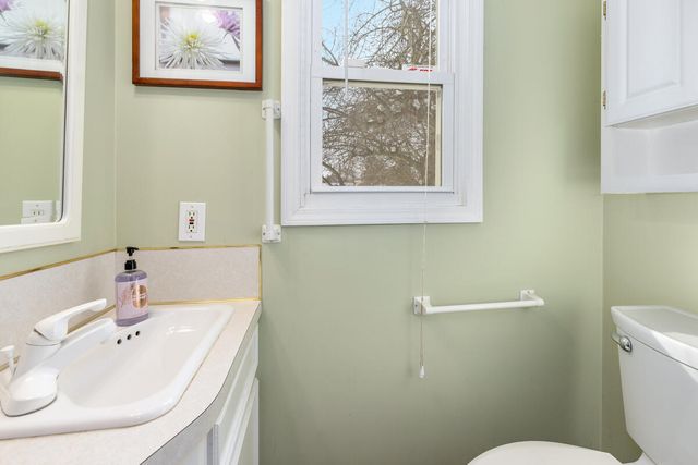 1936 Lockmere Drive Se, City Of Kentwood, MI 49508