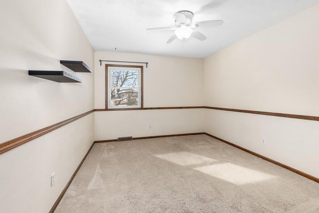 1936 Lockmere Drive Se, City Of Kentwood, MI 49508