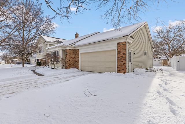 1936 Lockmere Drive Se, City Of Kentwood, MI 49508