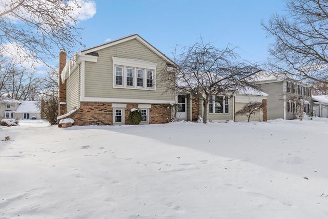 1936 Lockmere Drive Se, City Of Kentwood, MI 49508