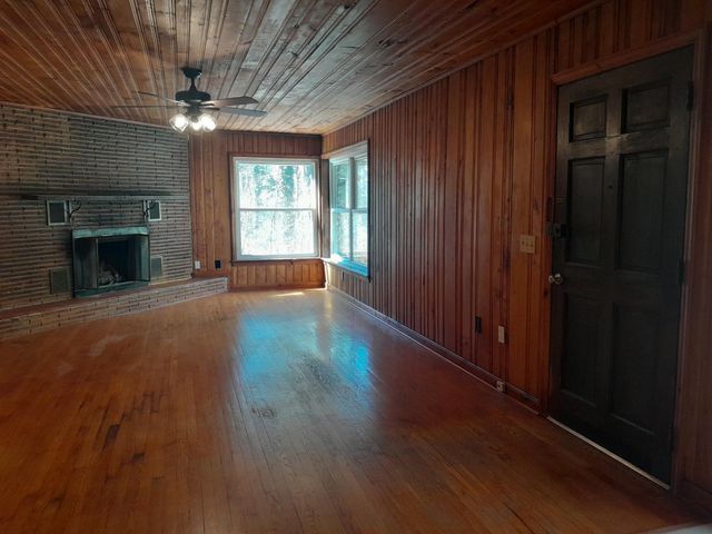 364 Cherokee Trail, Copperhill, TN 37317