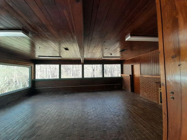364 Cherokee Trail, Copperhill, TN 37317