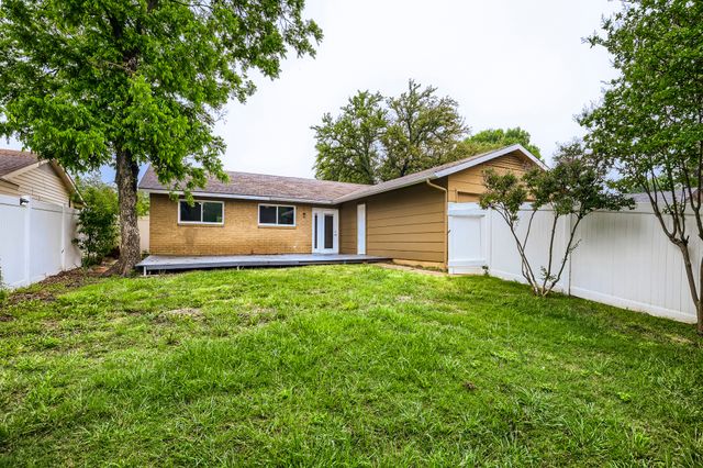 2129 Richbrook Drive, Garland, TX 75044