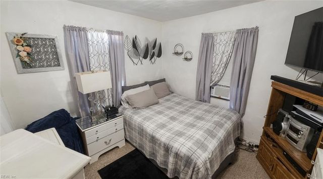 404 Hunter ST, Suffolk, VA 23434