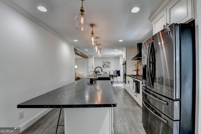 3825 Creekview Drive NE, Marietta, GA 30068