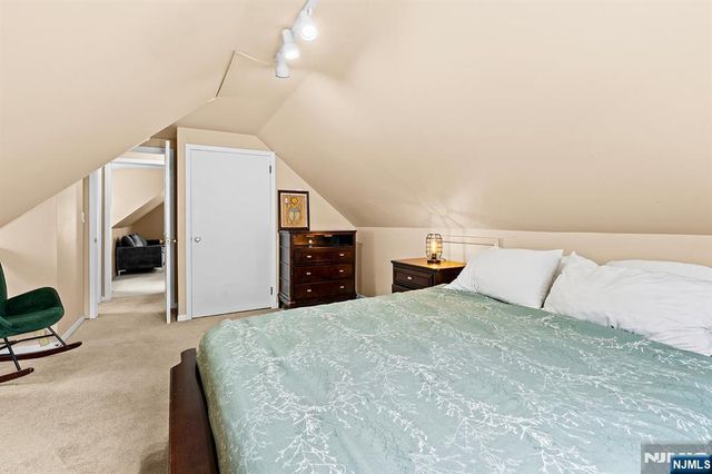 80 Ardmore Avenue, Clifton, NJ 07014