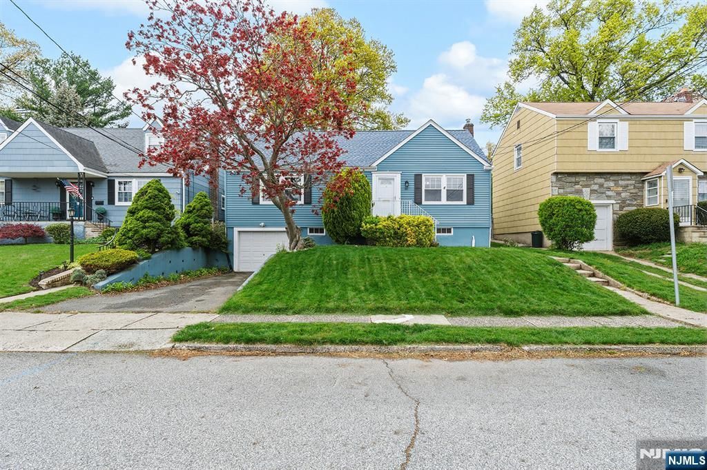 80 Ardmore Avenue, Clifton, NJ 07014