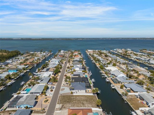 4007 COCONUT TERRACE, Bradenton, FL 34210