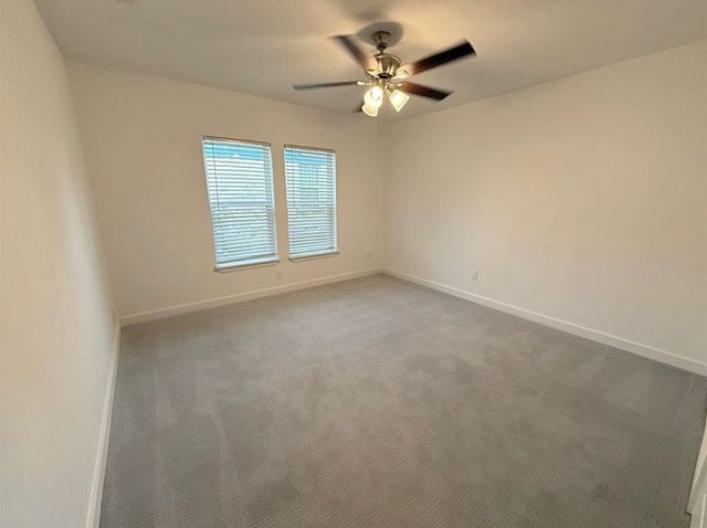 1019 E Waco Avenue, Dallas, TX 75216