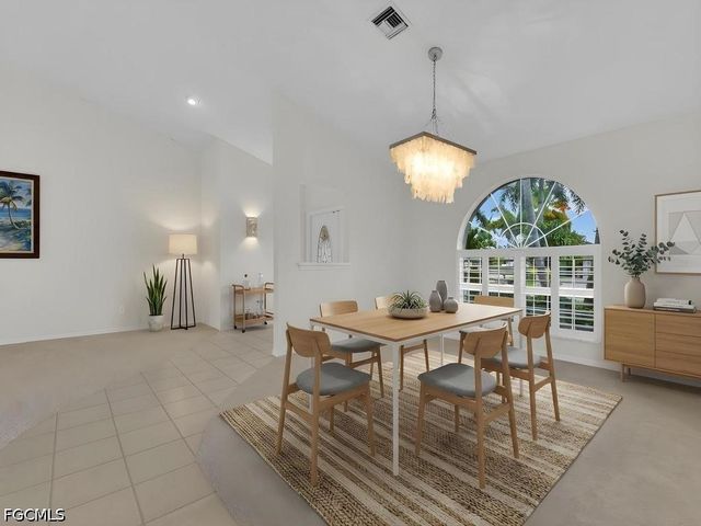5204 SW 3rd AVE, Cape Coral, FL 33914