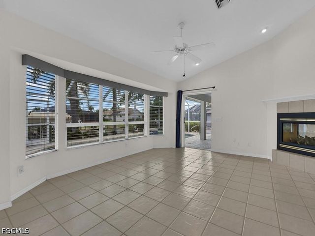 5204 SW 3rd AVE, Cape Coral, FL 33914