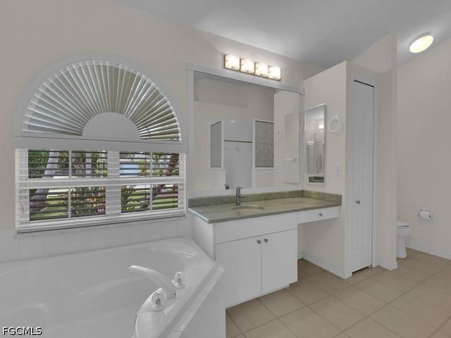 5204 SW 3rd AVE, Cape Coral, FL 33914