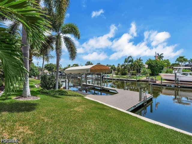 5204 SW 3rd AVE, Cape Coral, FL 33914