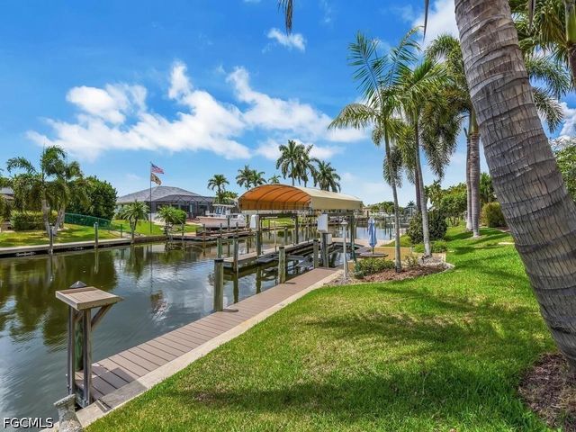 5204 SW 3rd AVE, Cape Coral, FL 33914