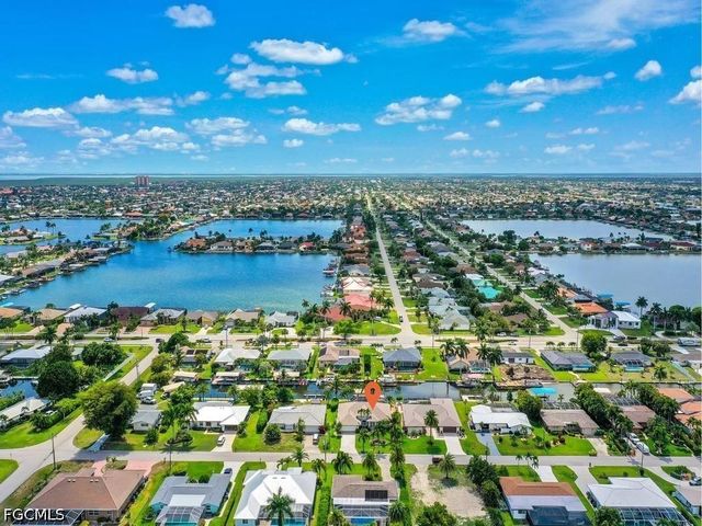 5204 SW 3rd AVE, Cape Coral, FL 33914