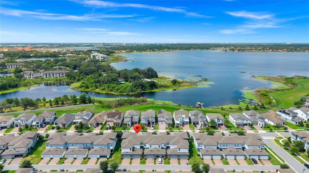 Image 3 of property listing at 7381 ALPINE BUTTERFLY LANE, Orlando, FL 32819