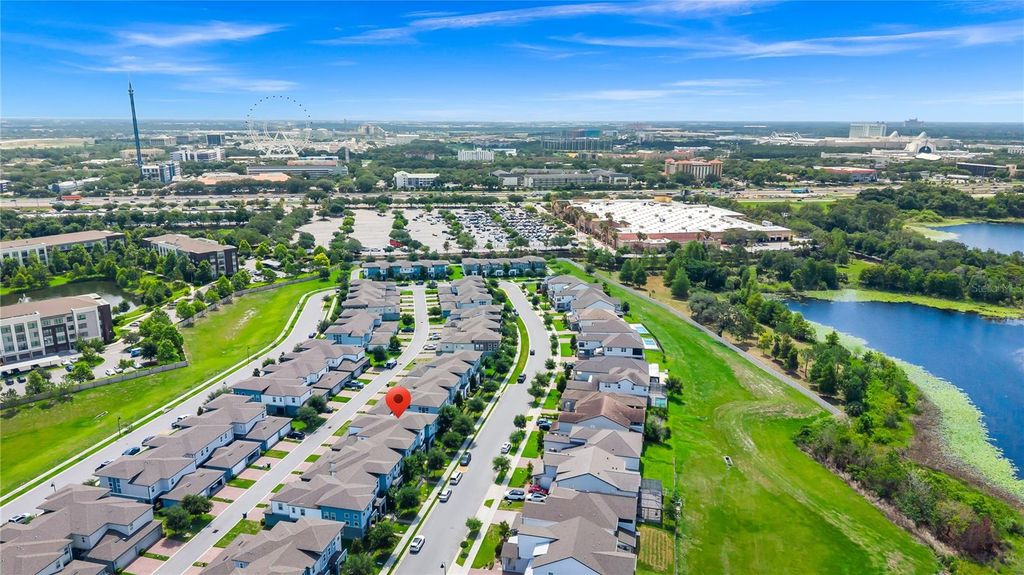 Image 4 of property listing at 7381 ALPINE BUTTERFLY LANE, Orlando, FL 32819