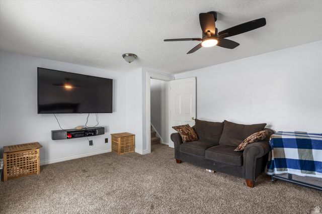 1653 S 500 E, Kaysville, UT 84037