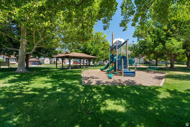1653 S 500 E, Kaysville, UT 84037