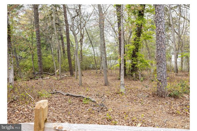 20 COLUMBINE AVE, Browns Mills, NJ 08015