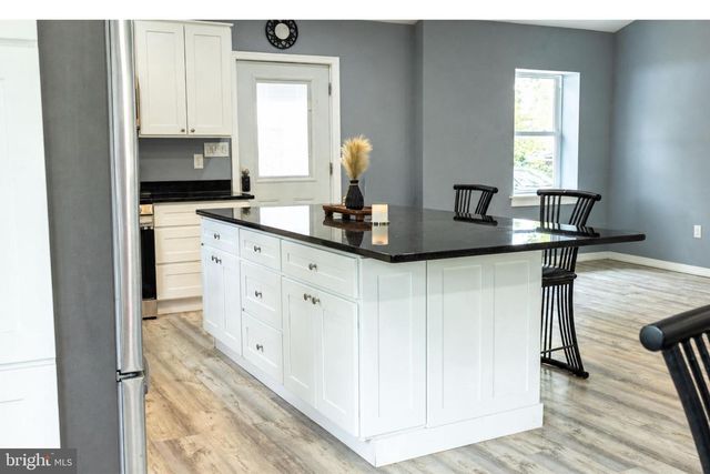 20 COLUMBINE AVE, Browns Mills, NJ 08015