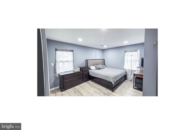 20 COLUMBINE AVE, Browns Mills, NJ 08015