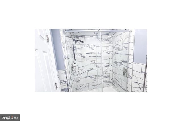 20 COLUMBINE AVE, Browns Mills, NJ 08015