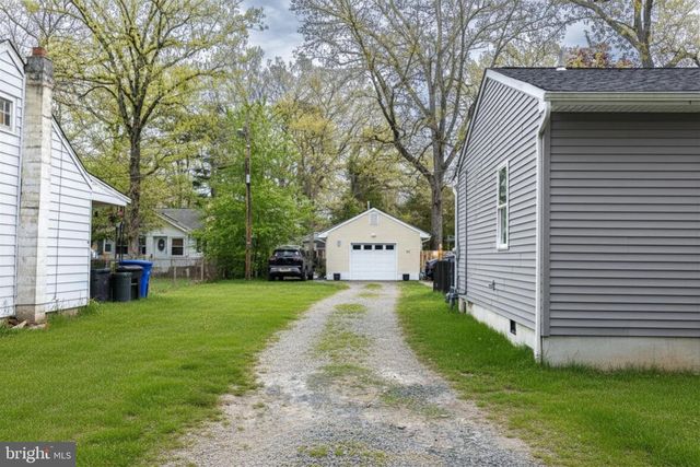 20 COLUMBINE AVE, Browns Mills, NJ 08015