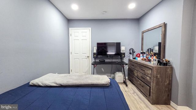 20 COLUMBINE AVE, Browns Mills, NJ 08015