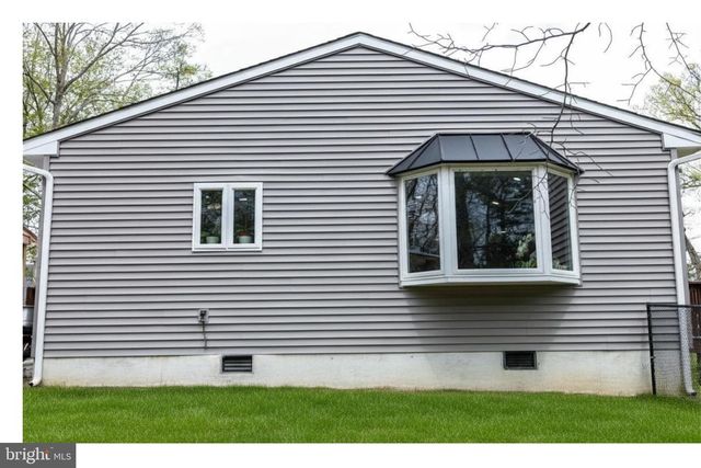 20 COLUMBINE AVE, Browns Mills, NJ 08015