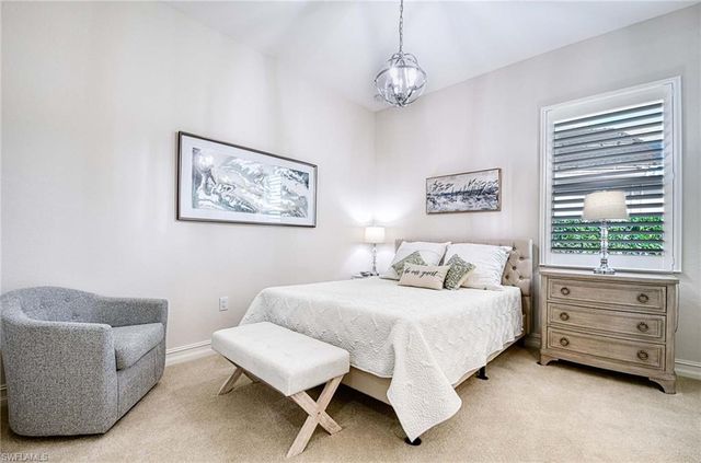 6159 Rodney Bay LN, Naples, FL 34113