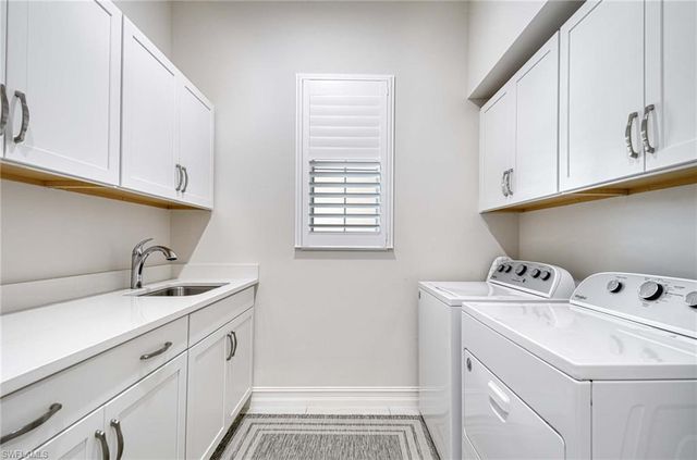 6159 Rodney Bay LN, Naples, FL 34113