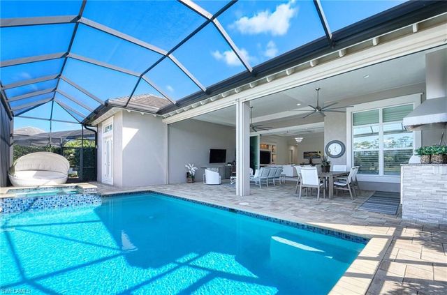 6159 Rodney Bay LN, Naples, FL 34113