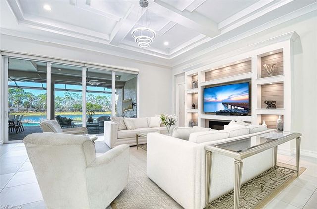 6159 Rodney Bay LN, Naples, FL 34113