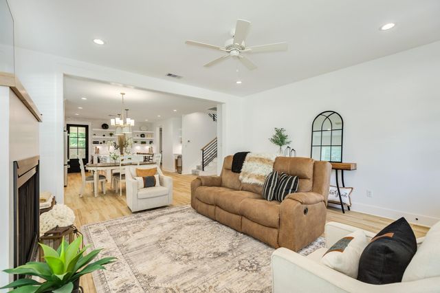 2015 Main Street, Danbury, TX 77534