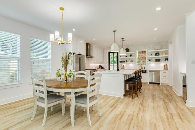 2015 Main Street, Danbury, TX 77534