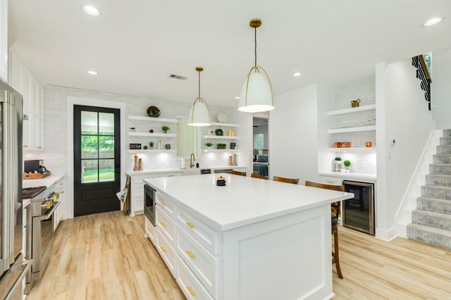 2015 Main Street, Danbury, TX 77534