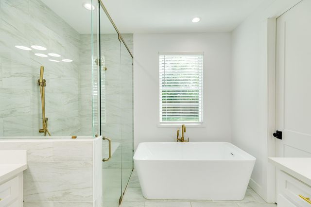 2015 Main Street, Danbury, TX 77534