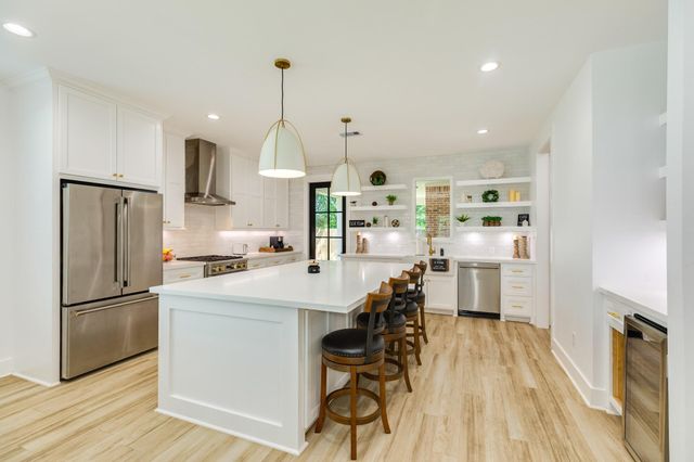 2015 Main Street, Danbury, TX 77534